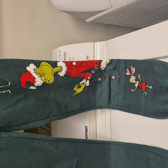 The Grinch Sweatpants (S) NWOT - Picture 4 of 9